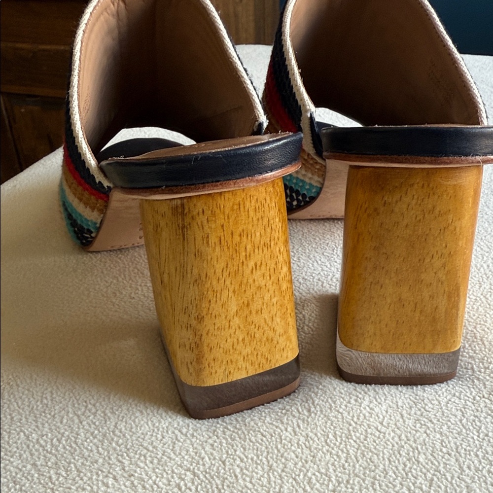 Bernardo Colorful Woven Block Heel Mules, size 7.5. - Picture 4 of 9